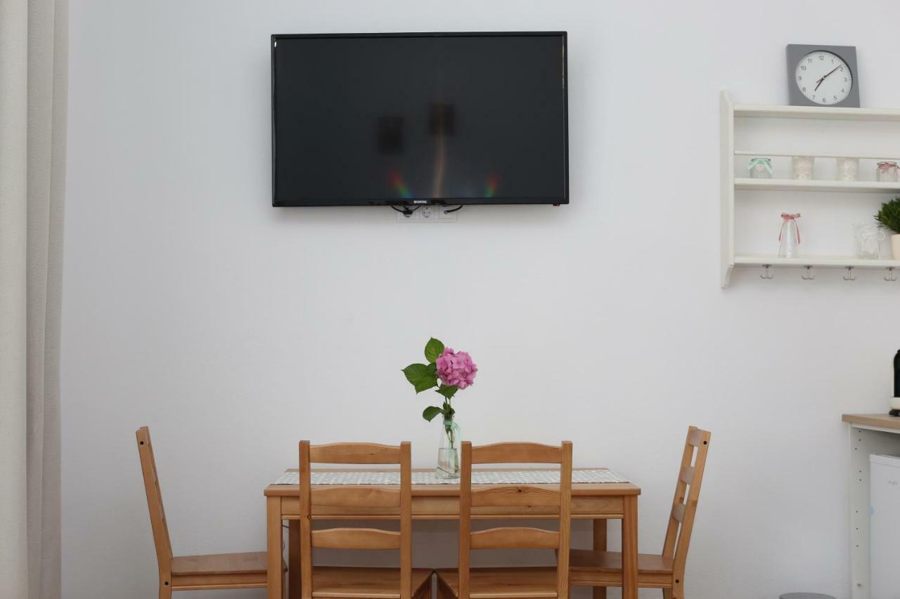 Schick Apartment Sibiu Dış mekan fotoğraf