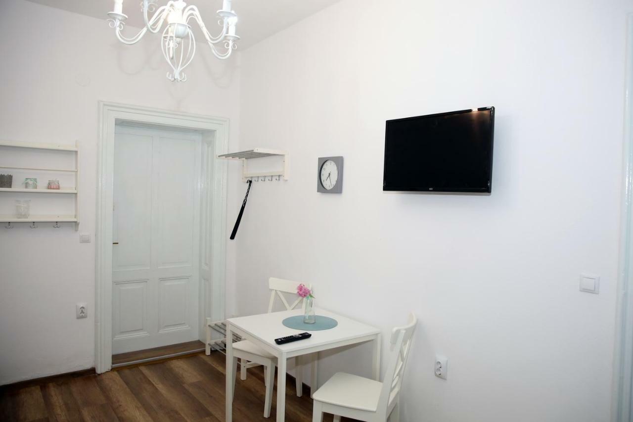 Schick Apartment Sibiu Dış mekan fotoğraf