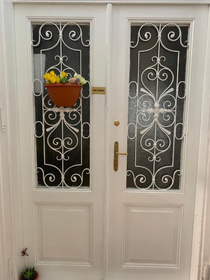 Schick Apartment Sibiu Dış mekan fotoğraf